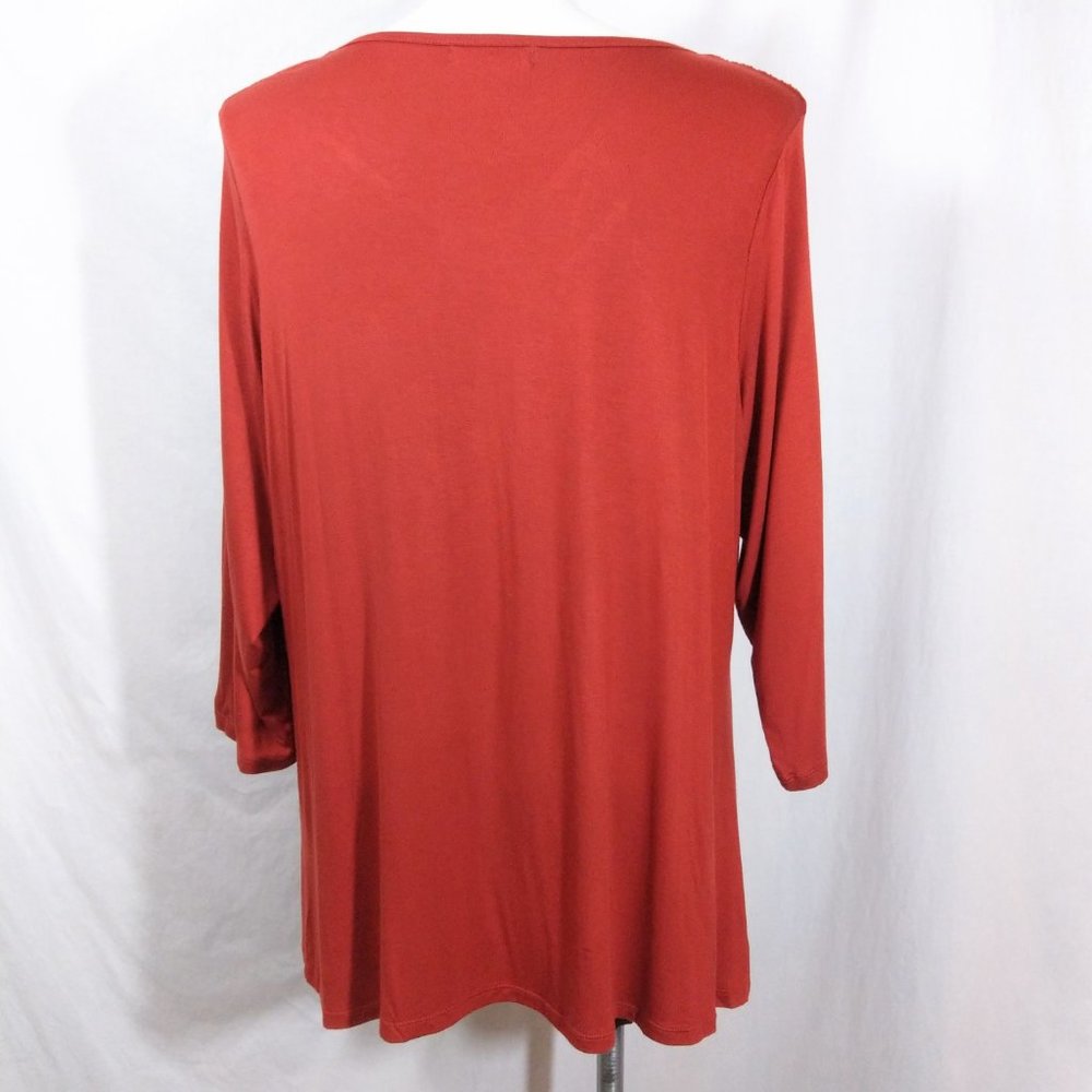 NWT Retrology V-Neck Top w/ Smocking-Type Shoulder - Picture 6 of 9
